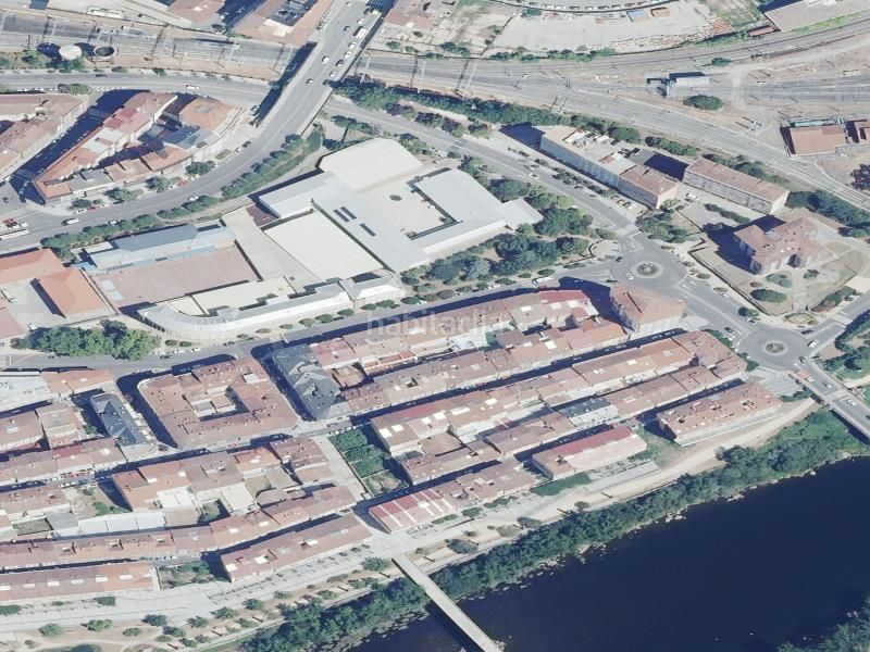Foto bbf64145-0911-435f-8d18-935eb7804fdd. Masía local en venta en calle mercado en A Ponte Ourense