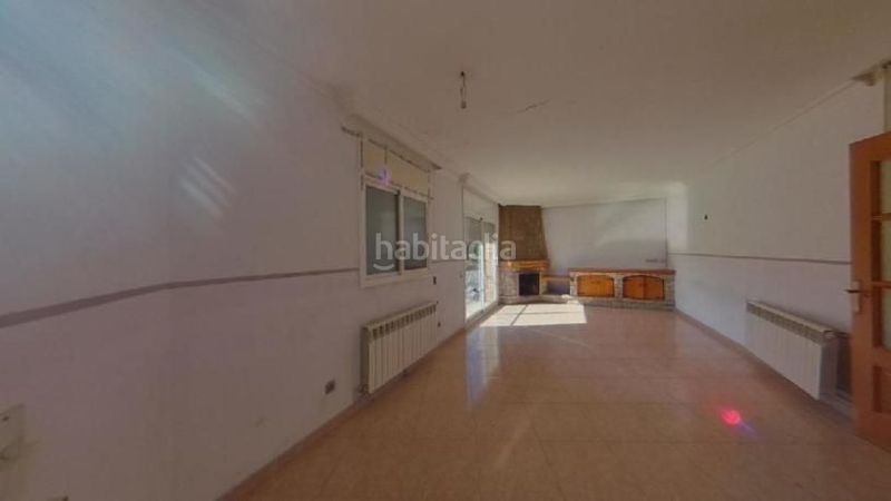 Casa pareada chalet adosado en venta en calle mestres mesias en Sant Pere de Ribes