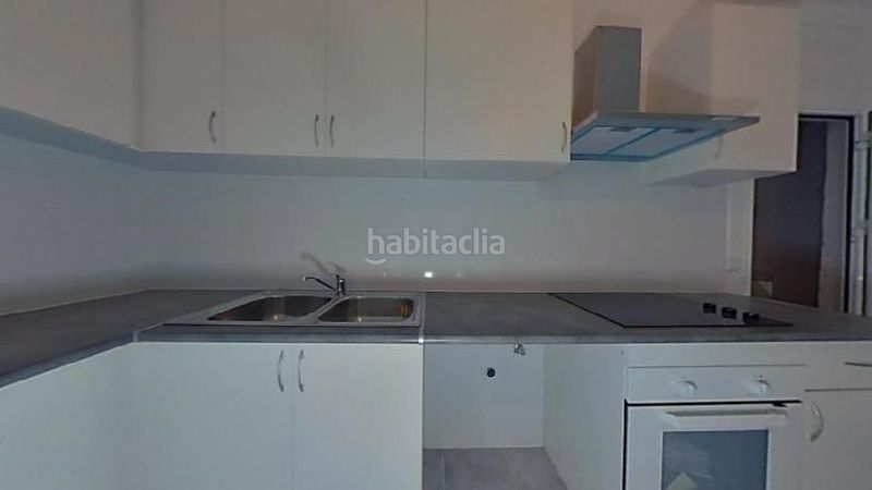 Foto 4bba8d62-1450-490b-9be4-dbd9084473e3. Casa aparellada a Vilapicina - Torre Llobeta Barcelona