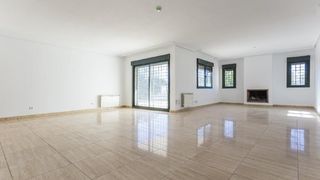 Casa aparellada  Calle pilar bardem. Chalet adosado en venta en calle pilar bardem
