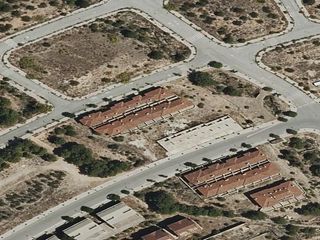 Flat  24 viviendas en urbanización complejo residencial. 25 inmuebles asociados al npl en alcoyalcoi, alicante