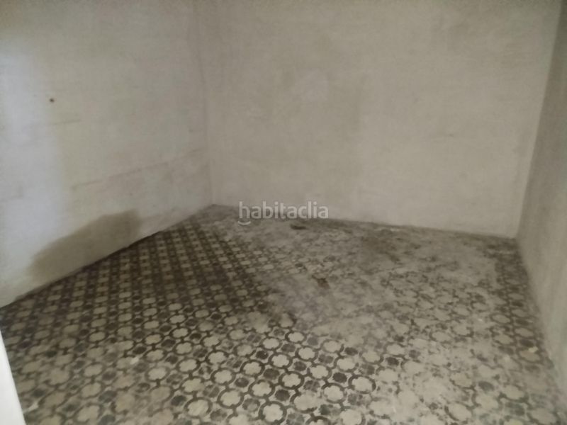 Foto 87861e4c-384b-48e1-accb-53d430acadbf. Local comercial edificio , girona en Olot