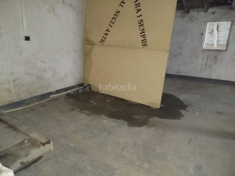 Foto e87b13d7-cafb-4a12-9ac6-93481f7ba5ee. Local comercial edificio , girona en Olot