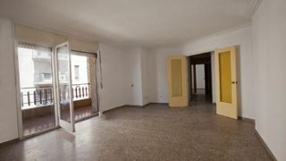 Piso en calle Riera
