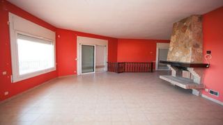 Casa aparellada a calle Navarra