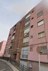 Flat  Cabrera. Piso en santa coloma de gramenet, barcelona, ideal para familias