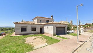 Pis  Calle escoles. Casa en venta en calle escoles
