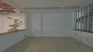 Casa aparellada  Calle emporda. Chalet adosado en venta en calle emporda