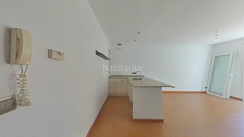 Foto 57f1d6f8-0123-4795-b541-5e8cb1f6afa9. Casa aparellada a Centre Blanes
