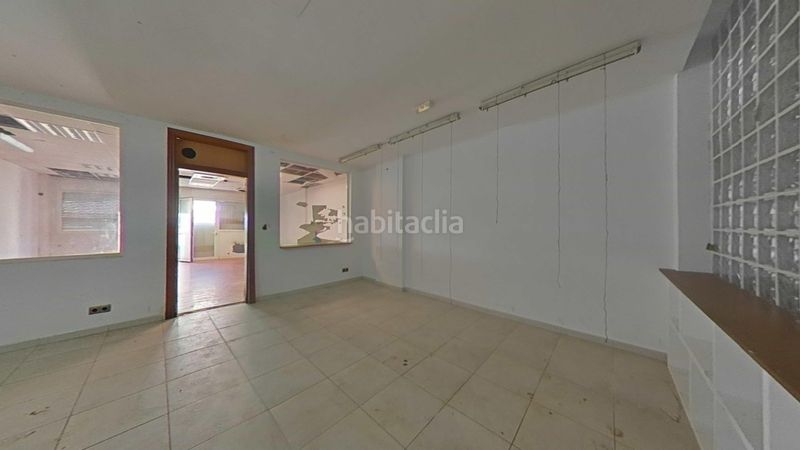 Foto b664c4a6-8fb8-4191-860e-46c686350a62. Casa aparellada a Centre Blanes