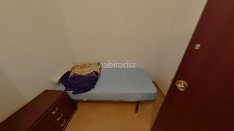 Foto e43bdb5e-94b7-41e2-b394-a30db740e23b. Pis a Sant Antoni Barcelona