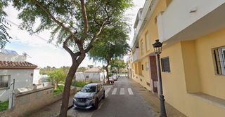 Car parking  Maria teresa leon. Vivienda en estepona málaga