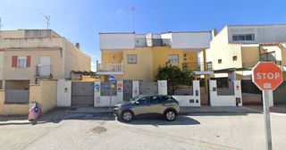 Casa  Gonzalo pavon mora. Vivienda en gines sevilla