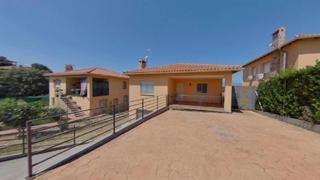 Casa adossada a Casar de Escalona (El)