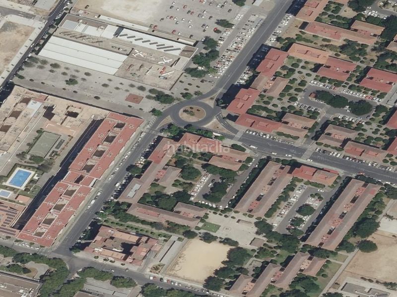 Foto c6f3de94-464b-432d-a95d-1fb790742a95. Pis a Parque Alcosa Sevilla