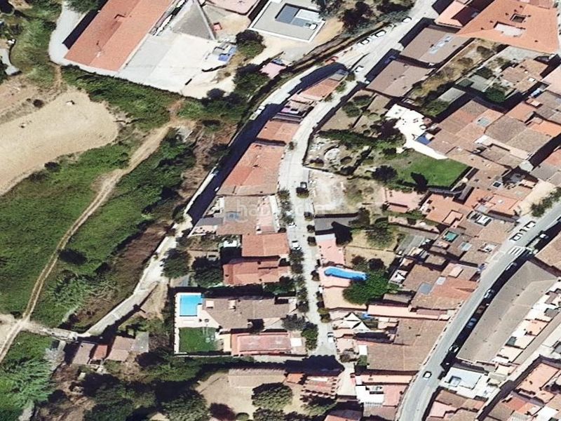 Foto 466f9290-55ec-424f-bc50-3cc419c71484. Pis a Sant Feliu de Codines