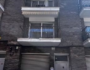 Chalet  Olot. Vivienda en terrassa barcelona