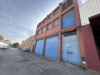 Nau industrial  Niquel. Nave industrial en ripollet barcelona