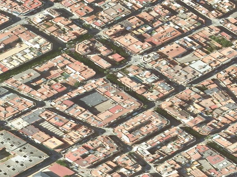 Foto f0f608ff-82b5-4539-8c28-a271338f1b08. Pis a Centre Viladecans