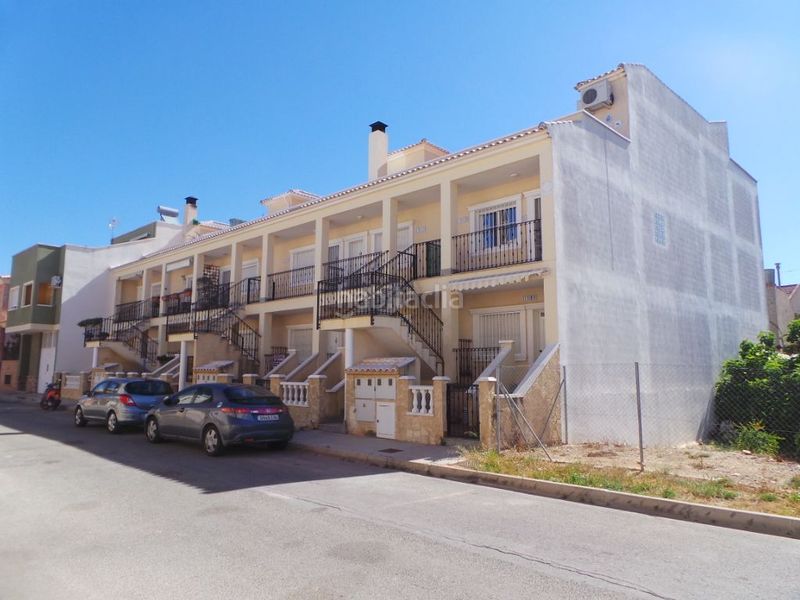 Foto c00ae653-5ebd-4745-9e6b-8cd9ab782b17. Casa a Almoradí
