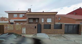 House  Miguel de cervantes. Vivienda en villanueva de la torre guadalajara