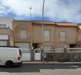 Casa  Calle vilanova i la geltru. Inmueble en roquetas de mar