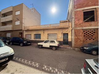Haus  Pianista adolfo olivares. Inmueble en águilas