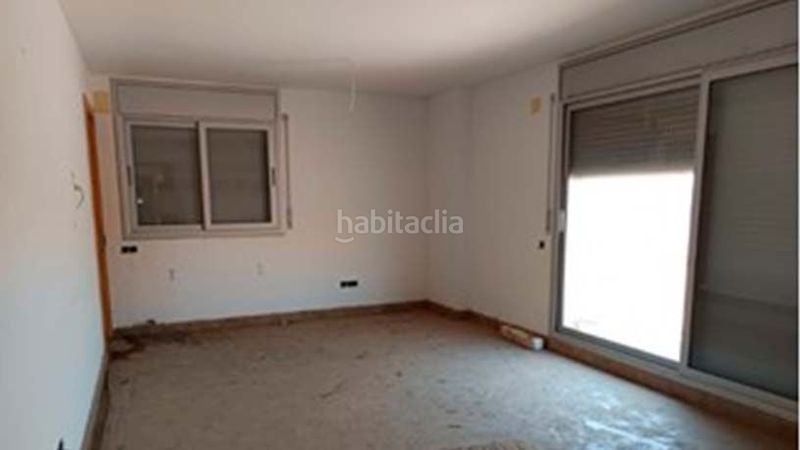 Foto 07761bef-f256-460c-90b0-90f87ec4d549. Local comercial a Alcarràs