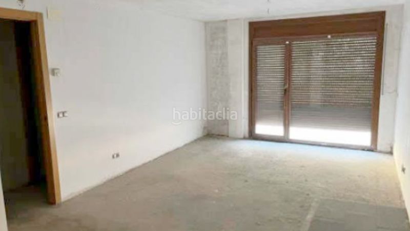 Foto 0b72cc91-577e-47ae-87d1-10a50c21d146. Local comercial a Vilaller