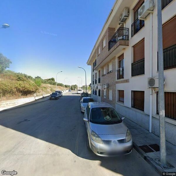 Foto 0ef192c2-f509-4758-b122-4dcdaec32fc4. Pis a Candeleda