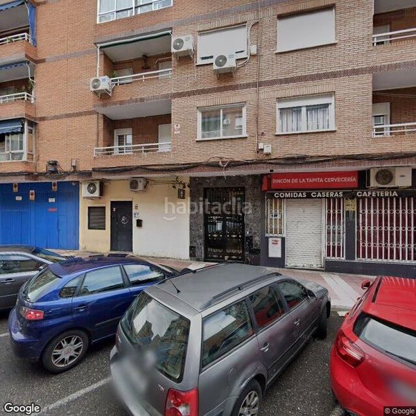 Foto 42ce784e-2c2c-4c83-a67d-4d1edc83a680. Pis a Reyes Parla
