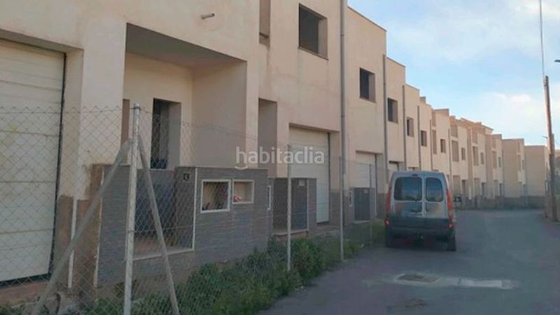 Foto aede29e7-0b46-4de3-b820-c4d3d9fc1e19. Local comercial a Ugíjar