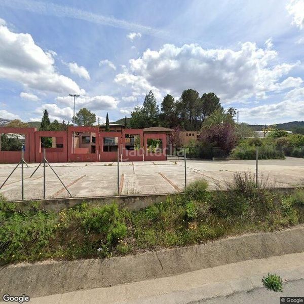 Foto daa17690-d310-42d3-82a2-5d329f5b0d2d. Edificio hotel valenciavalència en Enguera