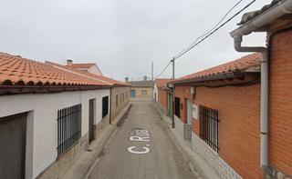 Casa adossada a Santo Domingo - Caudilla