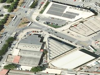 Bâtiment à usage industriel  Calle osca d'. Nave industrial en calle osca d en sant boi de llobregat, barcel