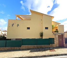 Pis  N/a