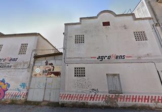 Edificio in Bescanó