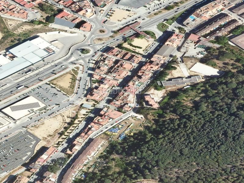 Foto bfd8c56a-a034-46b4-9467-0d82d6a48f7d. Pis a Mont Ferrant-Joan Carles I Blanes