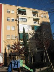 Etagenwohnung  N/a