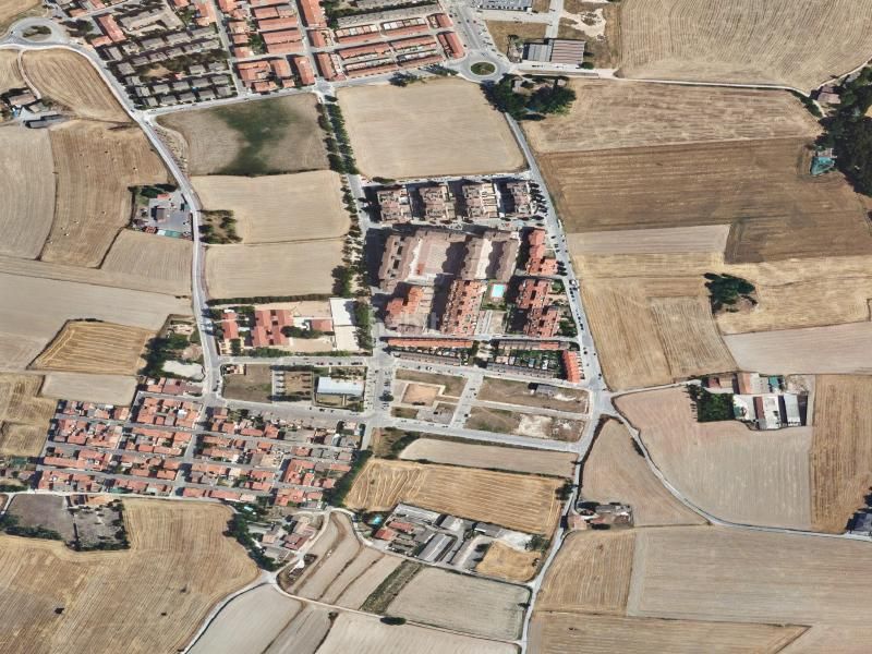 Foto a9cdcdcd-5ddf-42ea-87c7-5da1121c2526. Pis a Estadi-Santa Anna Vic