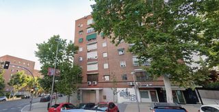 Etagenwohnung  N/a