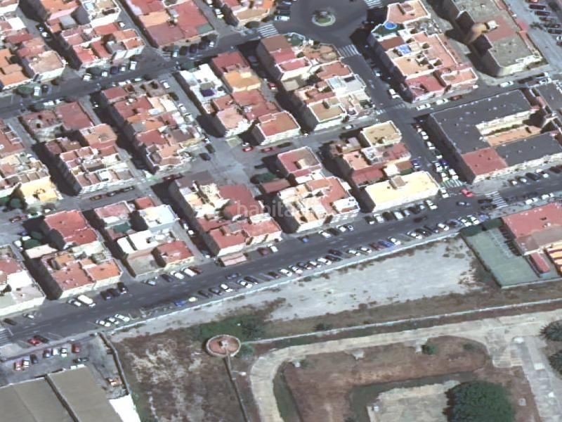 Foto a115fb7f-ab94-4a8b-ad8b-a10e3e51fe9d. Pis a Hipódromo Melilla