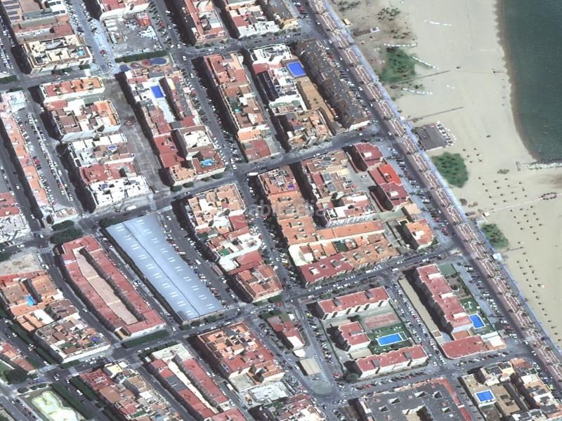 Foto 3c085eb8-5376-4976-a57c-2bb765f6c52b. Pis a El Industrial Melilla