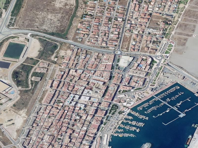 Foto ee8954ae-a9f5-4ad9-a947-92bafab75e80. Pis a puerto de Garrucha Garrucha