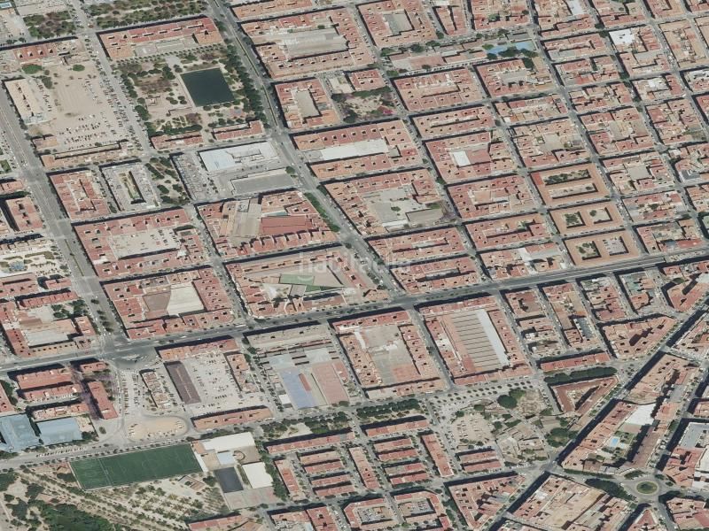 Foto 0457496c-f51b-4998-b802-e9dfc8f58c3f. Pis a Torrefiel Valencia