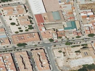 Pis a Avenida de la Estacion