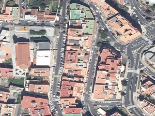 Industrial building  Calle el puente san agustin. Nave industrial en calle el puente san agustin en los realejos,