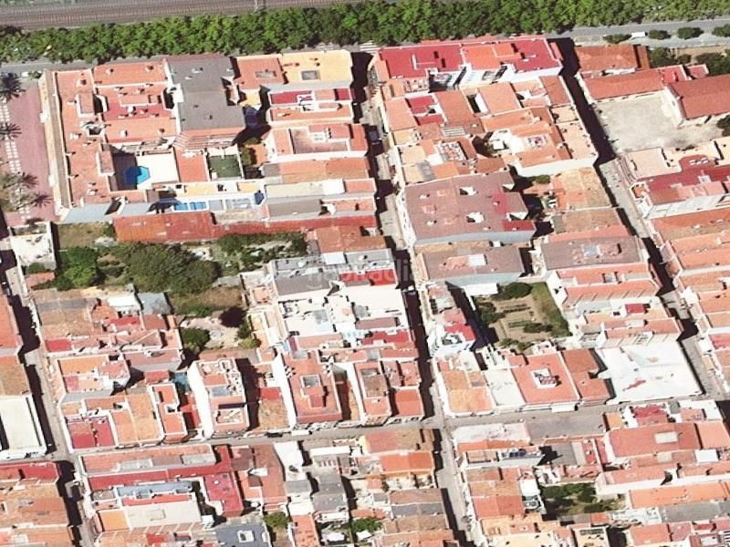 Foto 5f5b2244-82ec-4c08-8044-da72b9264ca8. Pis a Calafell platja Calafell