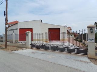 Chalet  Barrio dolores j serna. Chalet independiente en barrio dolores j serna, catral