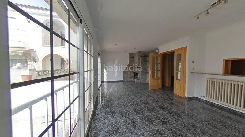Foto 0e986a69-669a-41ce-b067-26a3cef26226. Pis a Montjuïc Girona